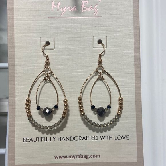 Gold and gray pair of earrings - Picture 1 of 2
